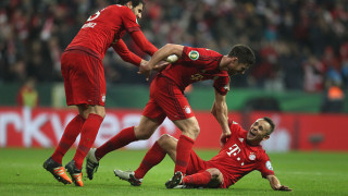 Страхотен гол на Шаби Алонсо прати Байерн на 1/4-финал за Купата на Германия (ВИДЕО)