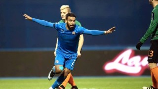 Алжирец вкара извънземен гол за тима на Ивайло Петев (ВИДЕО)