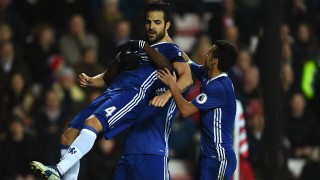 Фабрегас измъкна 