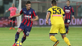 Пожалиха Тонев от критики след поредната загуба на 