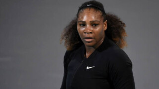 Серина Уилямс се завърна на корта със загуба