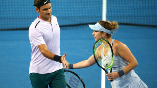 Федерер и Бенчич безгрешни в Пърт