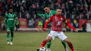 Без победител в битката на върха, и двата отбора с претенции към рефера