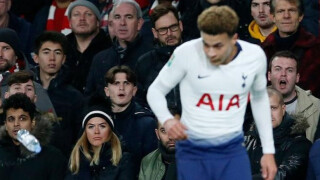 Удариха Деле Али с бутилка по главата (ВИДЕО)