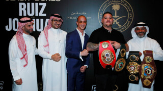 Анди Руис готви 