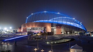 Стадионът-бижу, който няма да дочака 