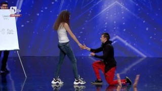 Предложение за брак в третия полуфинал на 