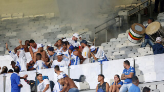 Масови безредици след изпадането на 