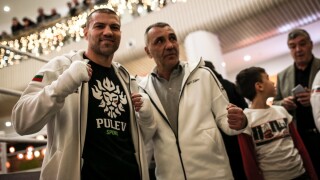 Тервел Пулев с открита тренировка в Пловдив преди битката с Уебстър (ГАЛЕРИЯ)