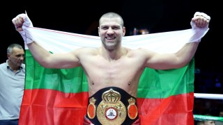 Тервел Пулев грабна интерконтиненталната титла след победа в 12 рунда (ГАЛЕРИЯ)