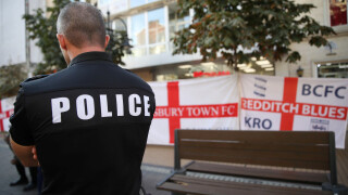 Близките на починал в София английски фен очакват обяснение