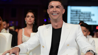 На 35-ия си рожден ден Роналдо реши да прави... отстъпки