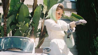 Мария Шарапова в машината на времето (СНИМКИ)