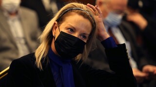 Стефка Костадинова: Ще съдействаме да не премахнат бокса и щангите от Игрите