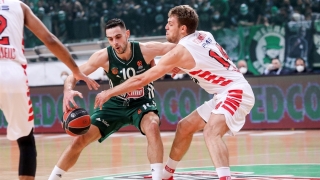 Везенков най-резултатен при трета поредна победа на 