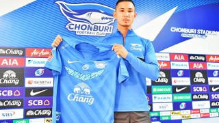 Най-богатият футболист ще играе в Азия