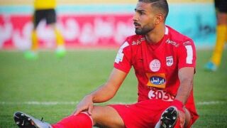 Иран осъди на смърт футболист заради протестите