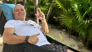 Стоичков: Нова година - нов късмет! (ВИДЕО)