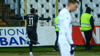 ЦСКА удари Славия, изнесоха Бусато на носилка