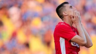 Лидерът в Полша купи български национал