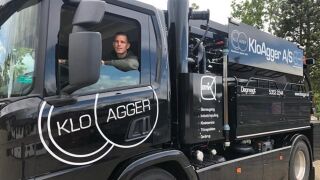 Герой на Ливърпул чисти канали