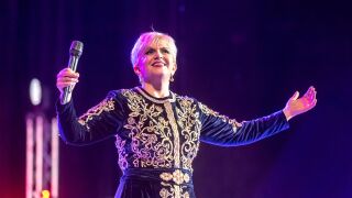 Най-личният спектакъл на Николина Чакърдъкова - точно месец до концерта й в София