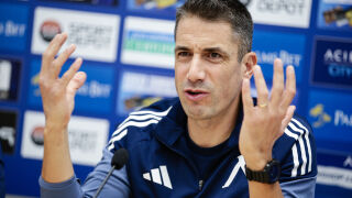 Счупил ли е скамейката? Говори Хулио Веласкес! (ВИДЕО)