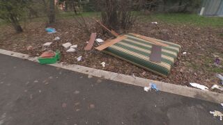 Снимка: Кризата с боклука в София: Как се извозват отпадъците в кв. „Люлин“