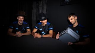 Левски отвя конкуренцията за най-странен фен артикул 