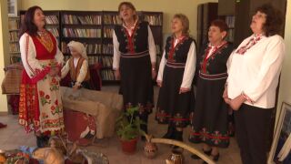 Снимка: Коледният дух завладява с пълна сила и малките населени места у нас: Как се подготвя Северозападът?