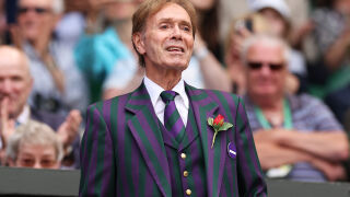 Британската поп звезда Клиф Ричард разкри за рак на простатата (СНИМКИ + ВИДЕО)