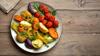 Постни рецепти на деня: 17 декември: Микс от зеленчуци на фурна