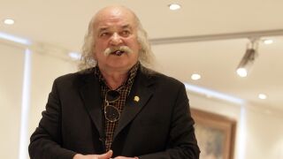 България скърби! Как една манерка вода начерта шампионския път на Боян Радев?