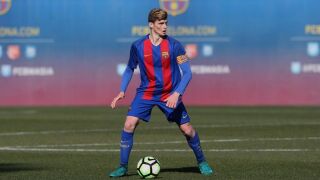 Бивш капитан Барса се отказа от футбола на 27. Връща се в родния си град