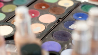 Пастелните гримове диктуват пролет-лято 2011