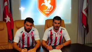 Български футболист смени отбора в чужбина