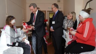 Трогателно: Байерн помага на пострадали украински деца