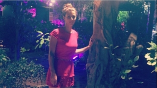 Пиронкова и Халеп се забавляват преди мача днес /СНИМКИ/