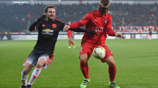 Перфектен Николай Бодуров при грандиозна победа над Манчестър Юнайтед (ВИДЕО)