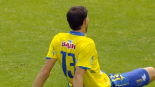 Комичен автогол в Еквадор (ВИДЕО)