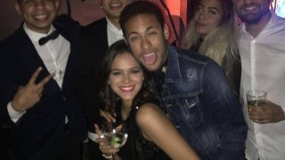 Неймар на лудо парти с Меси, караоке и торта на... Батман (ВИДЕО)