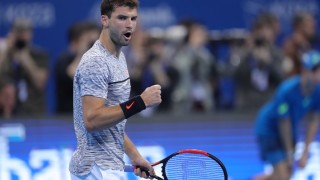 Григор Димитров се разправи с грузинец и е на финал в София