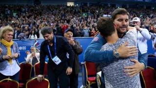 Гришо и Валверду се похвалиха с трофея в социалните мрежи