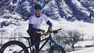 А Гришо кара колело (ВИДЕО)