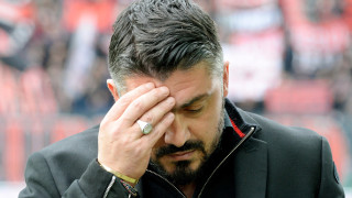 Донарума спъна 