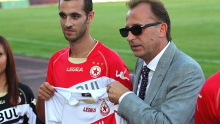 Бивш футболист от ЦСКА с левкимия обедини португалското първенство (ВИДЕО)