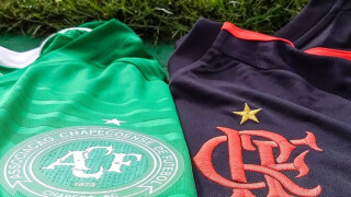 Светът скърби за футболистите на 