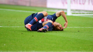 ПСЖ остава и без Кавани срещу 