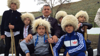 Квалификациите за новия Хабиб - борба с мечки (ВИДЕО)