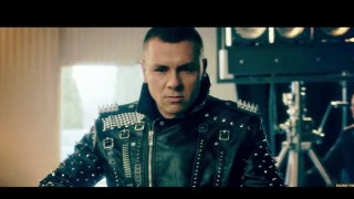 С кого се гъбарка Ицо Хазарта в новата си песен „Браво“